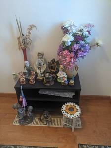 Lot of Home Dcor and Small Shelf, Shelf is 30 x 15 x 19 - Please bring boxes as none will be available at the auction - NO SHIPPING