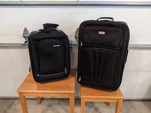 2-Piece Set of Rolling Luggage (Black) Good Condition - NO SHIPPING