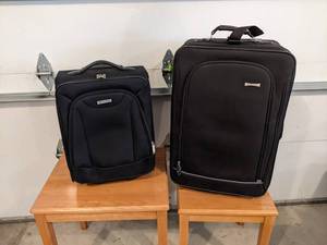 2-Piece Set of Rolling Luggage Good Condition, Protg (Black), Forecast (Black) - NO SHIPPING
