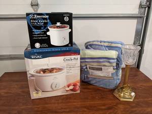 Lot of (2) Crockpots, King Size Blanket (New) and Candlestick Lamp - NO SHIPPING