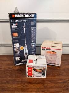 Lot of (2) Crockpots and Black & Decker 2in1 Steam Mop (NEW In Sealed Box) - NO SHIPPING