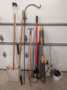 Lot of Garden  Yard Tools, Shepherds Hook and More - NO SHIPPING