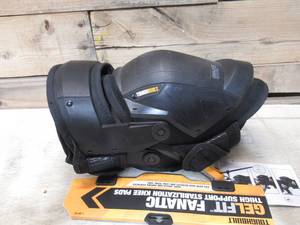 lot 30 image: TOUGHBUILT GELFIT Black Thigh Support Stabilization Knee Pads