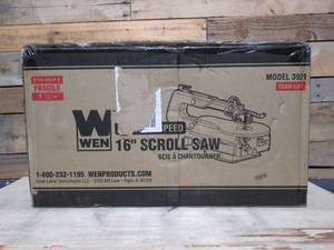 lot 23 image: WEN 3921 16-inch Two-Direction Variable Speed Scroll Saw