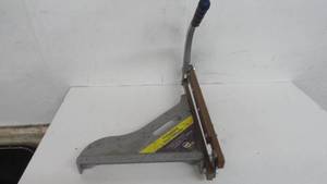 lot 5 image: Vinyl Tile Cutter Cuts 12x12
