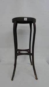 lot 9 image: Vintage Metal Stool