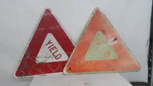 lot 12 image: 2 Road Signs (Yield)
