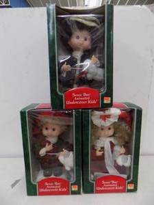 lot 37 image: 3 - Santas Best Animated Under Cover Kids