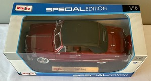 lot 36 image: Maisto 1950 Ford Special Edition 118 Die Cast Car