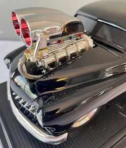 lot 40 image: Muscle Machines Customized Hotrod