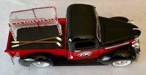 lot 147 image: Liberty Classics Rainy River Voyageurs Limited Edition Truck