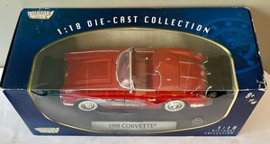 lot 135 image: Motor Max 1958 Corvette 118 Scale Car