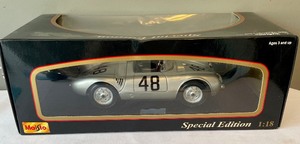 lot 137 image: Maisto 1958 Porsche 550a Spyder 1000 km Race Buenos Aires Special Edition 118 Scale