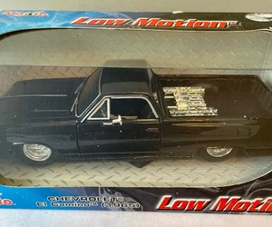 lot 134 image: New Maisto 1965 Low Motion Chevrolet El Camino