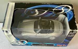 lot 132 image: Maisto 124 BMW 28 Special Edition Die Cast Car