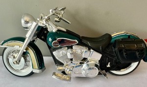 lot 125 image: Harley-Davidson Model Motorcycle