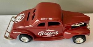 lot 122 image: ERTL Watkins, Montgomery Ward and True Value Banks