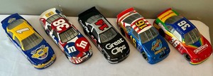 lot 115 image: 5 Die Cast Race Cars