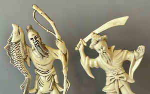 2 Chinese Resin Figurines