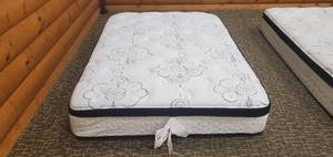 lot 604 image: Chime 12 Inch Hybrid Full Mattress in a Box, M69721 - Floor Model, Some Dirt From Warehouse Drag.