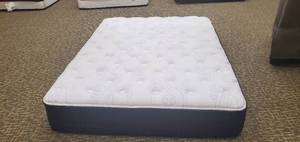 lot 605 image: Sierra Sleep Limited Edition Plush Mattress By Ashley Furniture, M62631 - Floor Model