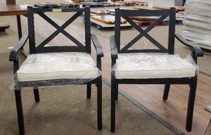 lot 659 image: Exuma 2pk Cast Aluminum Dining Chairs - Black - Christopher Knight Home, 60497.00 - Uneven legs