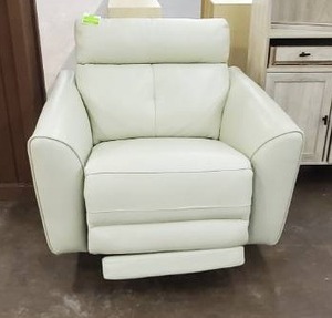 lot 694 image: Brevin Leather Power Recliner in Ivory - Does not power on, crooked footrest.