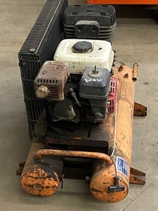 American IMC Twin-Tank Contractors Air Compressor