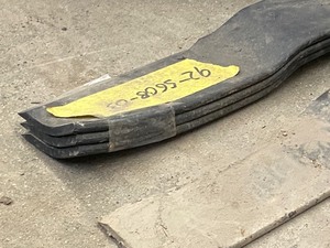 Lot Of (7) 21.5 Lawn Mower Blades With 12 Bolt Hole