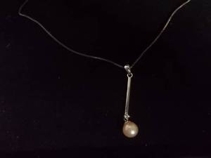 Necklace-Silver Tone Chain With Rhinestone & Pearl Pendant Charm
