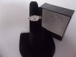 Ring-Silver Tone Band With Stones Size 5-14