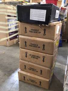 7 boxes of ceramic flooring (each box contains 5 floors) review all pictures