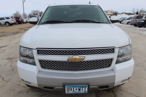 2010 Chevrolet Suburban 1500 LT - 4x4 - One Owner -