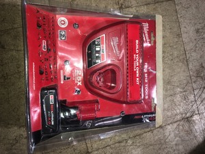 Milwaukee M12 12-Volt Lithium-Ion XC Battery Pack 4.0 Ah and Charger Starter Kit