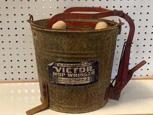 Vintage Victor Mop Wringer
