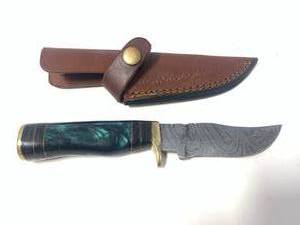 8 Inch Damascus Knife with Hand Stitched Leather Sheath