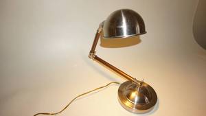 lot 16 image: Classy Industrial Bronze Desk Lamp - Swing ArmThree Point Adjustable