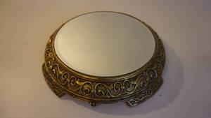 lot 33 image: DresserTable Top Mirror Reproduction Pedestal by RAZ