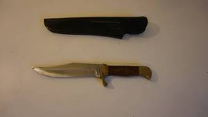 lot 34 image: Vintage Pocket Knife with Case -Pakistan