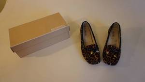 lot 54 image: Michael Kors Amber Moc Printed Haircraft Shoes -Cheetah Natural -8 12M
