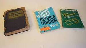 lot 76 image: Vintage Automobile Service Manuals Books -Volkswagen Official Service -VW 1300 1500 Volkswagen Service Manual -1966 Motors Auto Repair