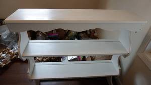 lot 107 image: TabletopWall Mount Shelf - 40x 40x 10