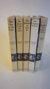 lot 177 image: Nancy Drew Collectible Hard-Cover Books