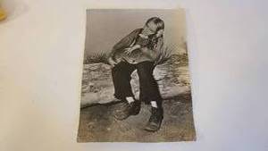 lot 190 image: The Yearling Vintage Photo -10x13