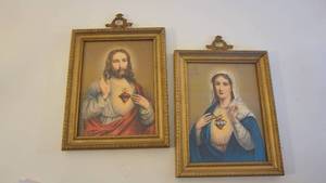 lot 245 image: A Pair Of Religious Framed Prints--Sacred Heart Of Jesus & The Blessed Mary Mother Of God--7 12  x  9 12