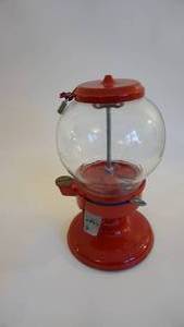 lot 253 image: Antique Carousel GumballPeanut Machine MetalGlass -ORIGINAL Lock -No Key