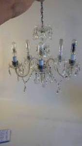 lot 283 image: Unique Chandelier