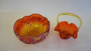 lot 285 image: Indiana Glass Sunset Serving Bowl and Amberina Glass Handled Basket Diamond