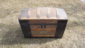 lot 309 image: Antique Humpback Trunk With Metal Hardware