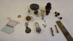 lot 372 image: Knob Stoppers-Keys-Paddle Locks Hardware-Etc.